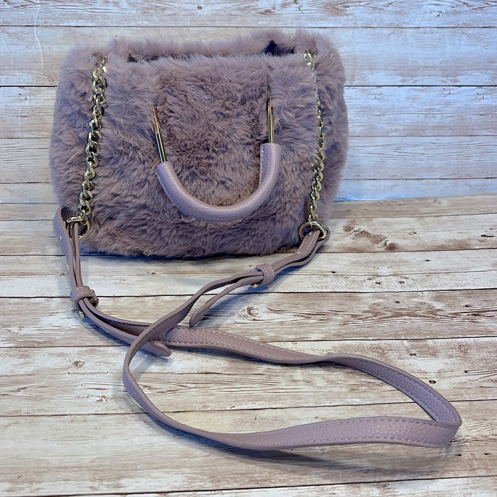 Isaac Mizrahi Faux Lavender Fur Gold Chain Strap Mini Crossbody Mini Handbag - Picture 12 of 12